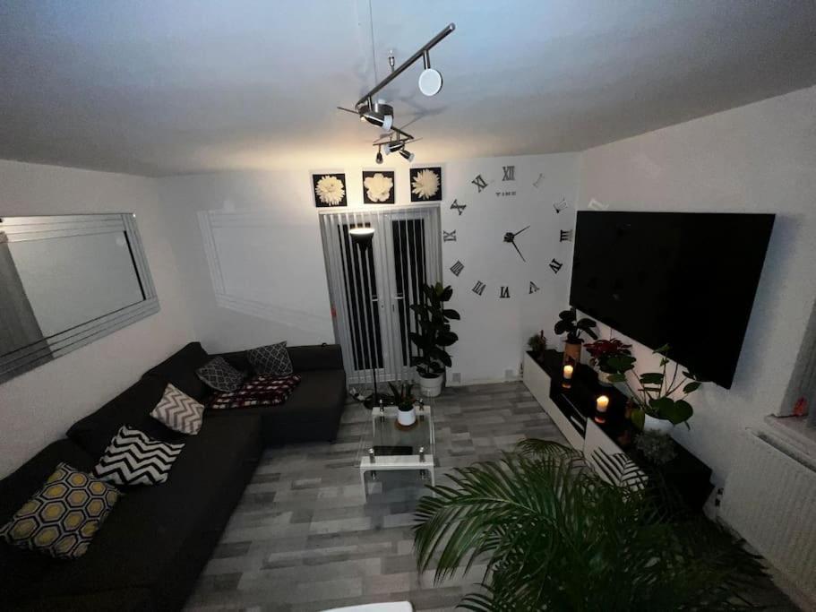 1-Bed Flat With Fast Wi-Fi In Prime Location 15Mins From Central Londyn Zewnętrze zdjęcie