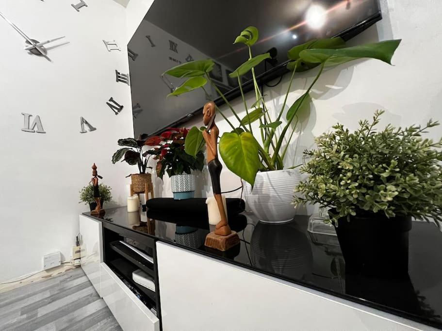 1-Bed Flat With Fast Wi-Fi In Prime Location 15Mins From Central Londyn Zewnętrze zdjęcie