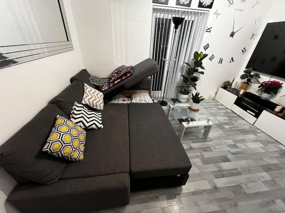 1-Bed Flat With Fast Wi-Fi In Prime Location 15Mins From Central Londyn Zewnętrze zdjęcie