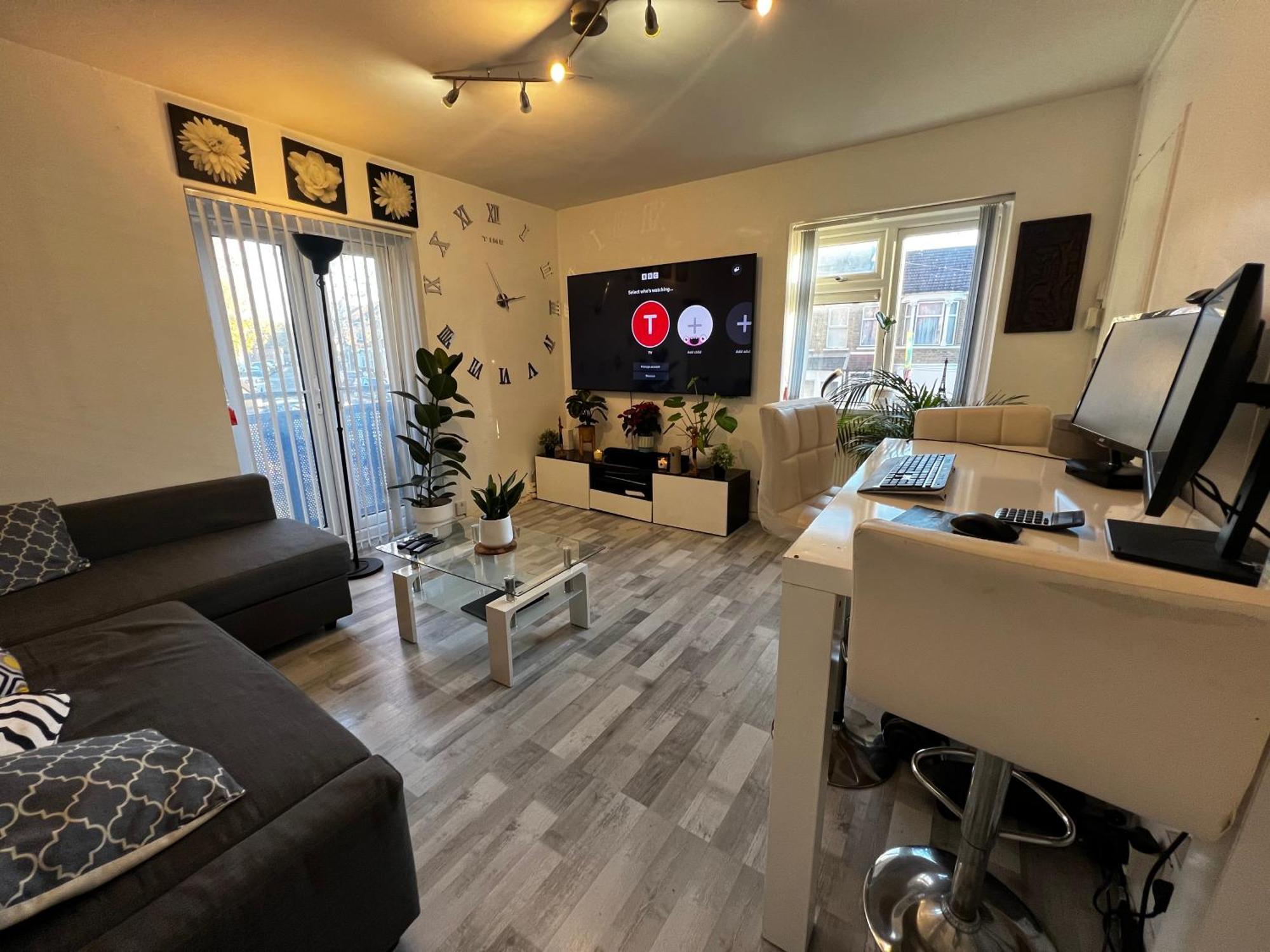 1-Bed Flat With Fast Wi-Fi In Prime Location 15Mins From Central Londyn Zewnętrze zdjęcie